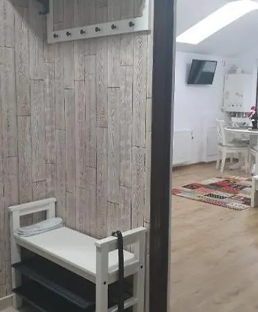 Lenz Apartment Predeal